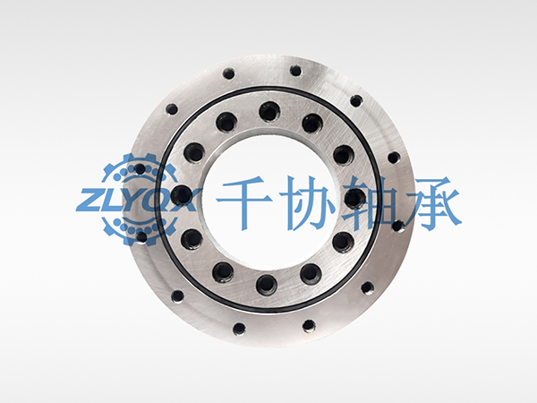 XU、XSU系列交叉滾子軸承